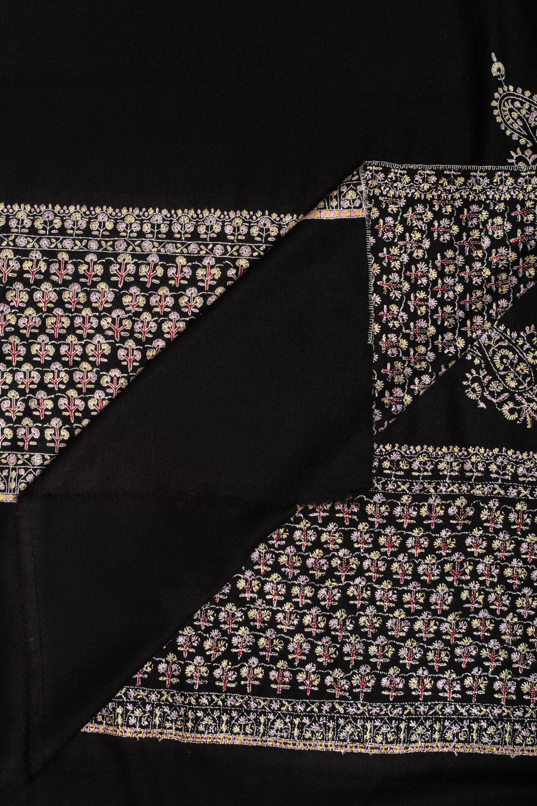 Cozy Glint Black Paldar Sozni Embroidery Pashmina Shawl