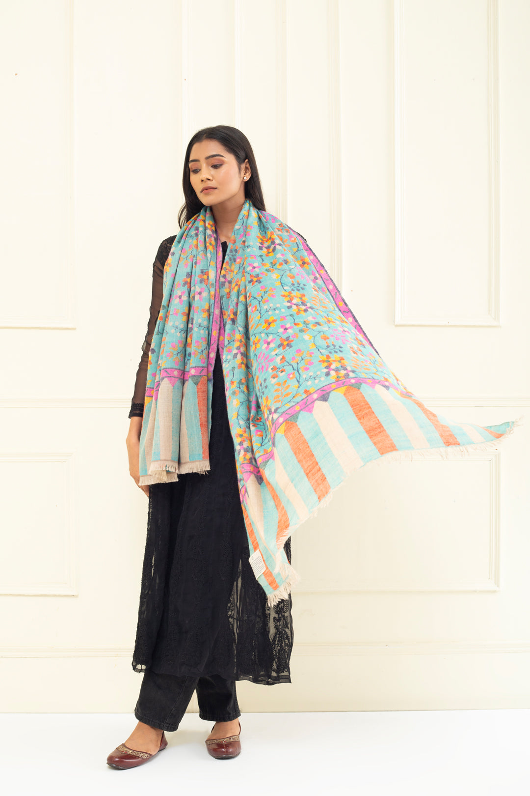 Talib-e-Misri Artic Blue Floral Kani Jamavar Pashmina Shawl