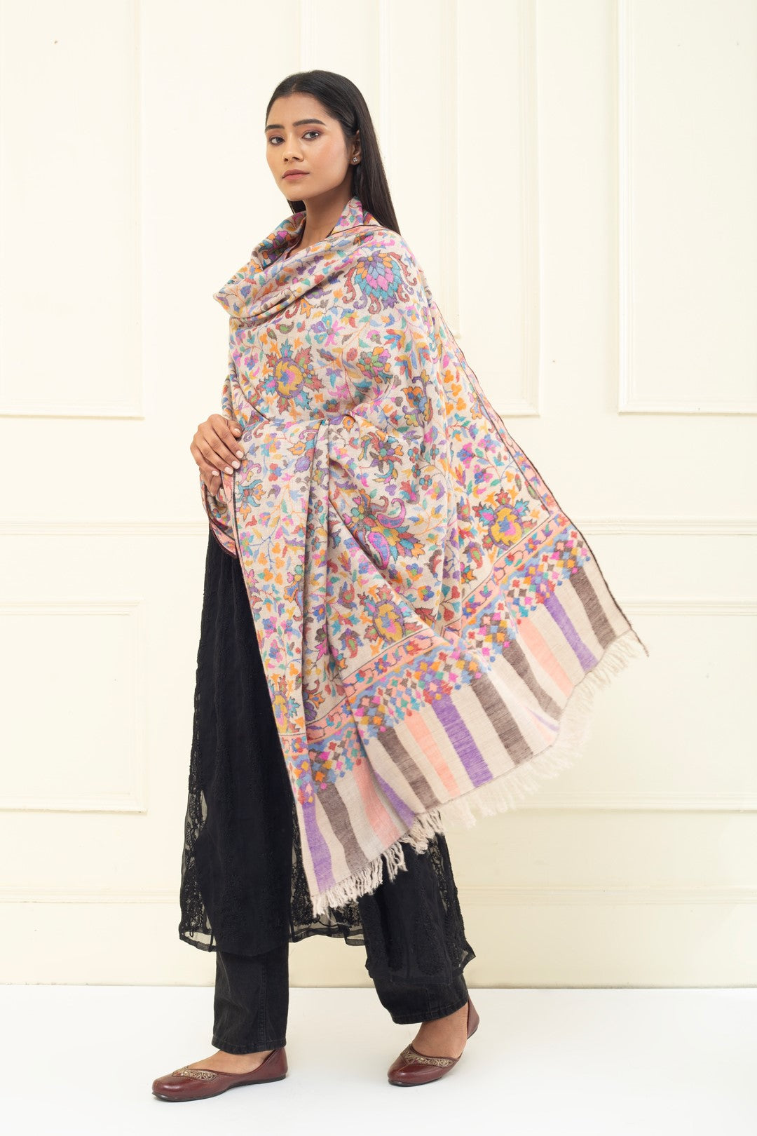 Raymond Pastel Ivory Outlined Floral Jamavar Pashmina Shawl