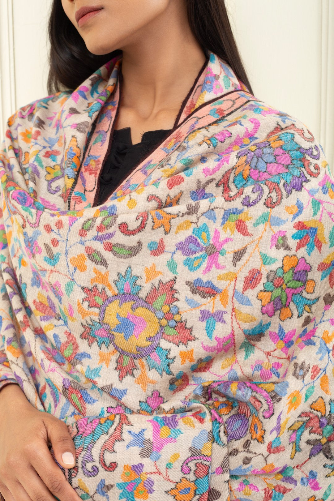 Raymond Pastel Ivory Outlined Floral Jamavar Pashmina Shawl