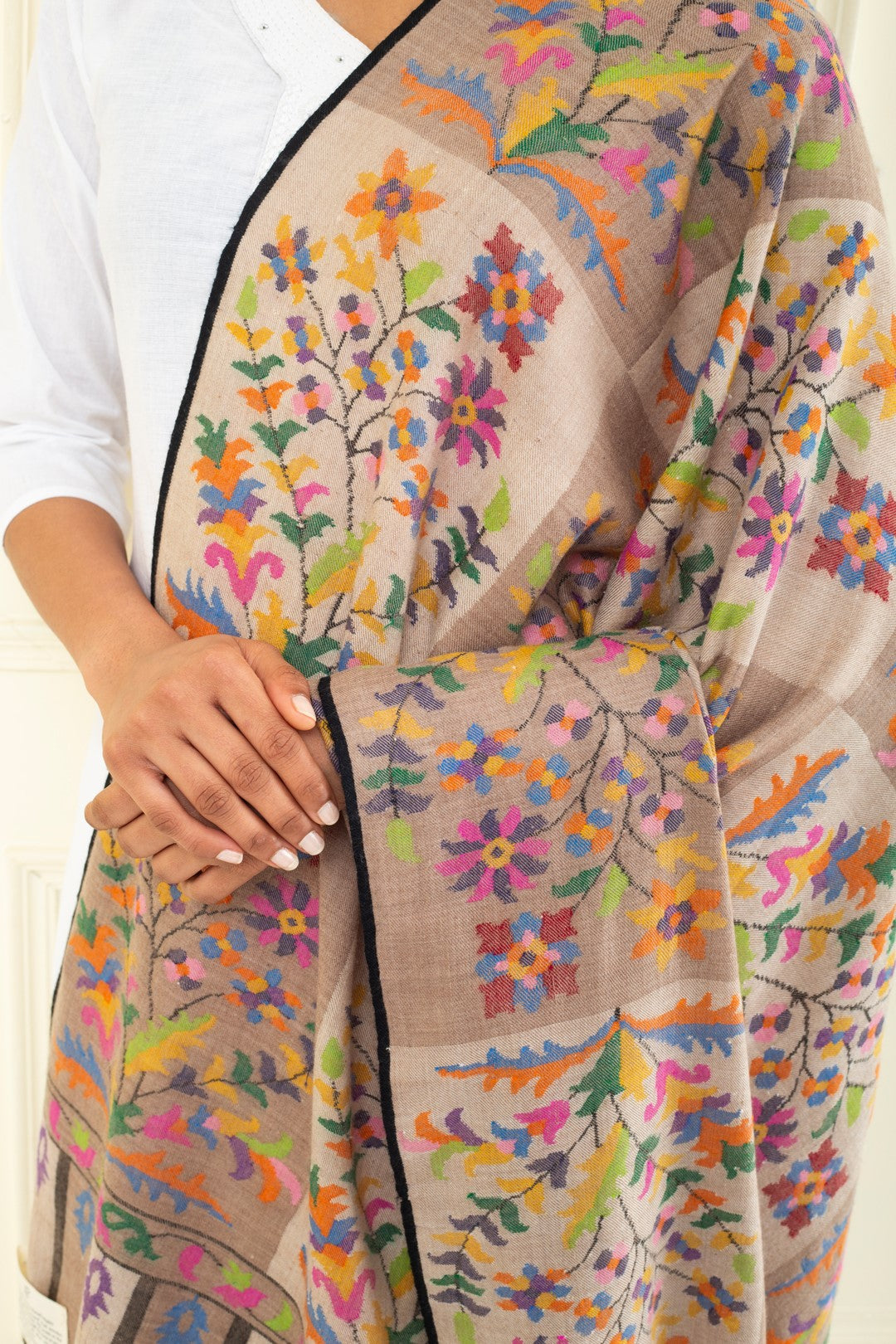 Kani Regal Radiance Floral Jama Pashmina shawl