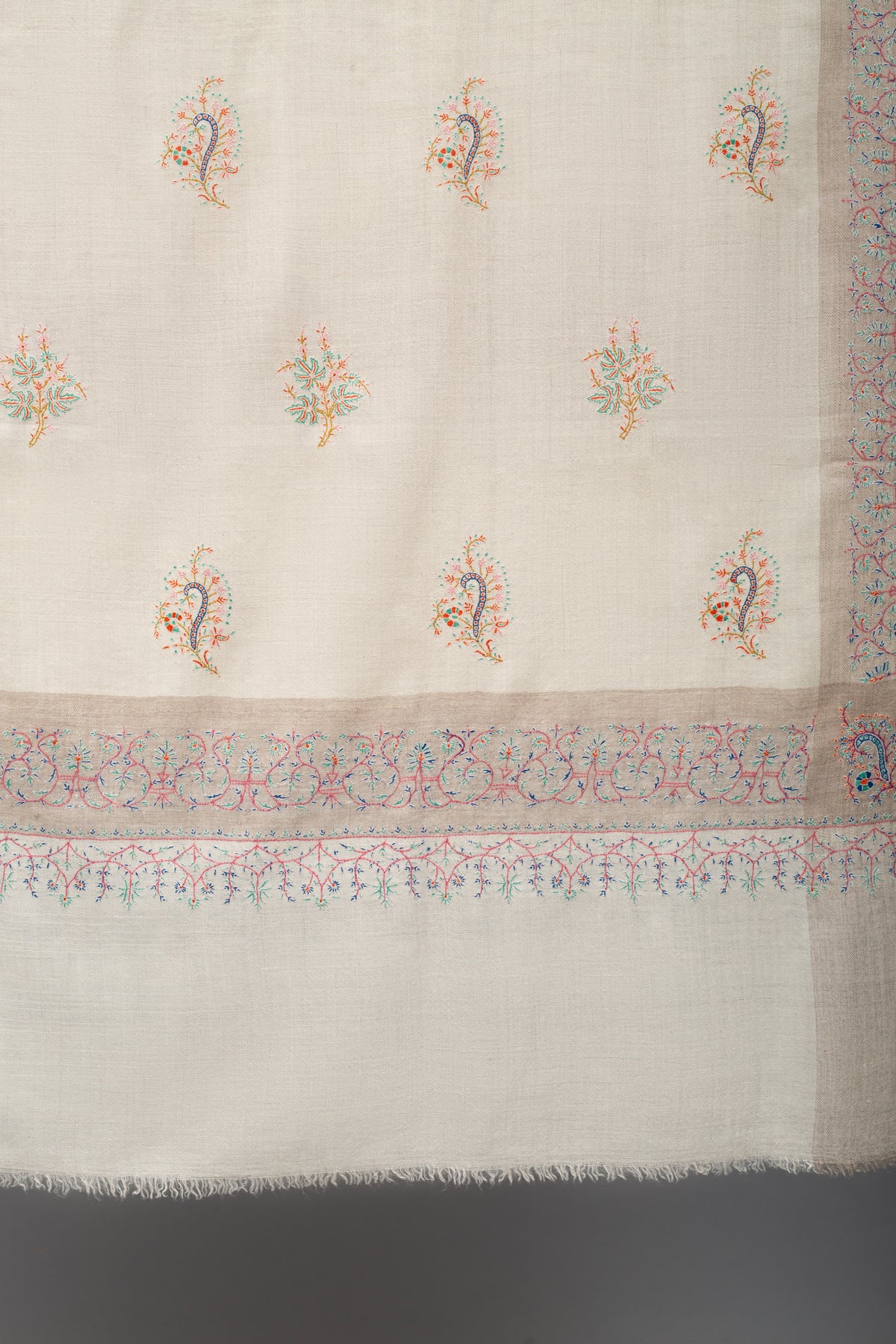 Jahanzeb Butidar Dourdar Ivory Embroidered Shawl