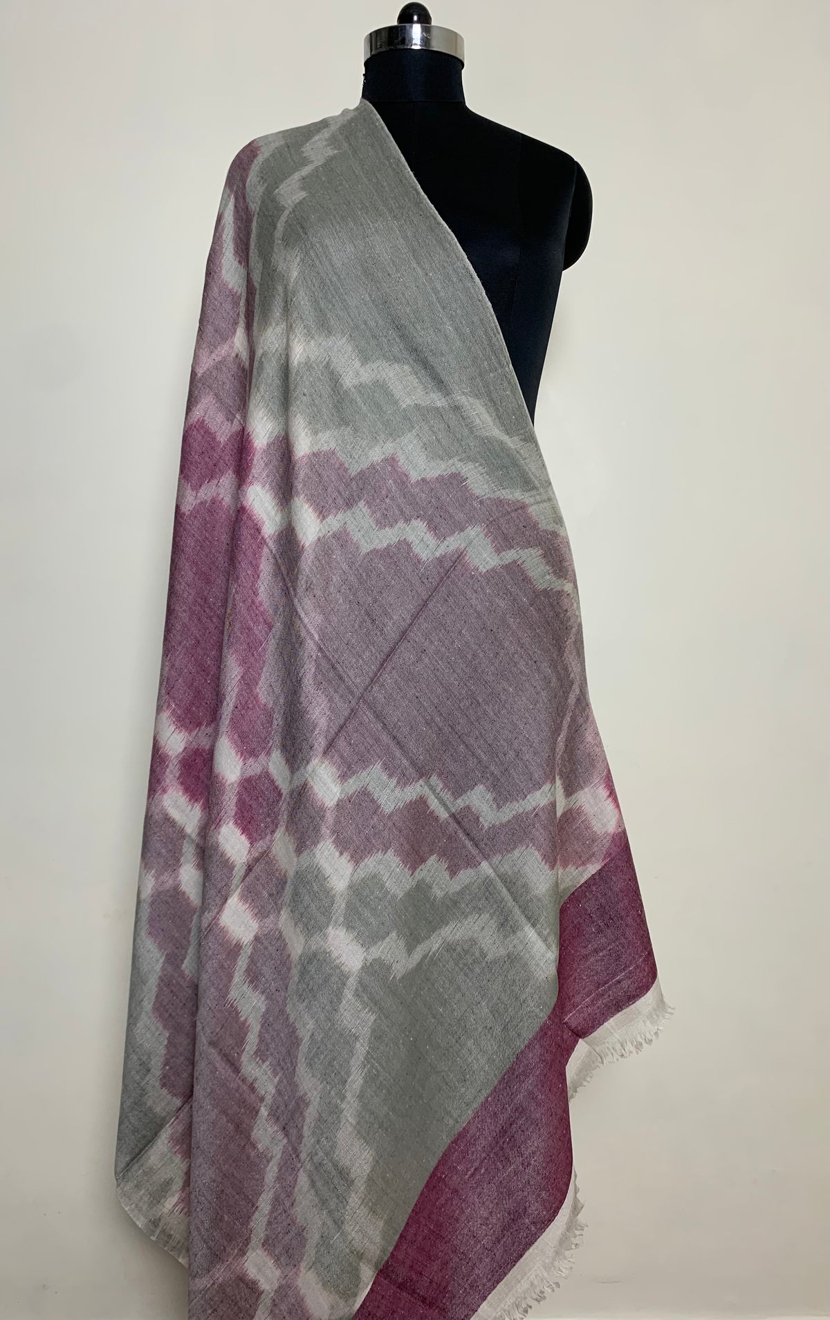 Vivid Voilet Quatrefoil Ikat cashmere Shawl