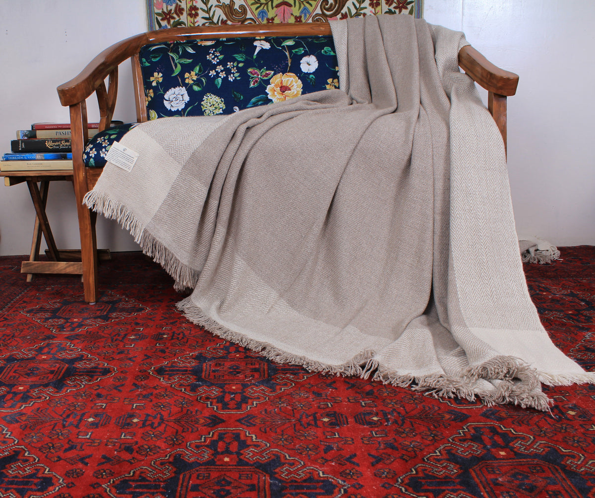 Sikandar Classic Light Taupe And Ivory Dourdar  Blanket