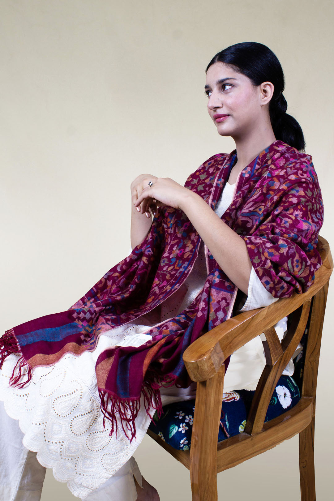 Tawakkul Berry Red Floral Kani Jamavar Pashmina Shawl