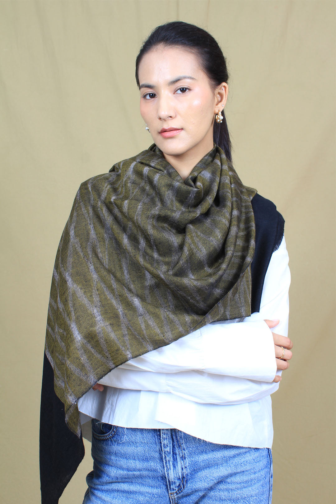 Darsha Ikat Dyed Cashmere Stole