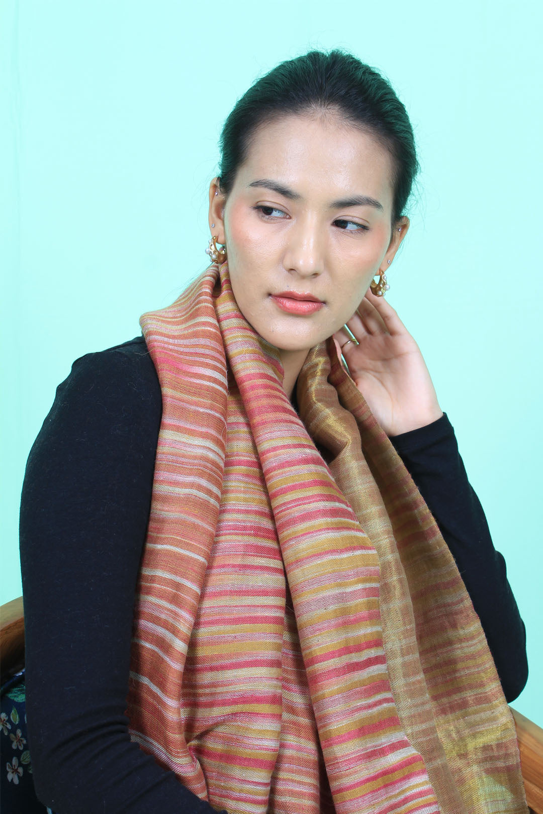 Zunaira Metallic Khadi Reversible Stole