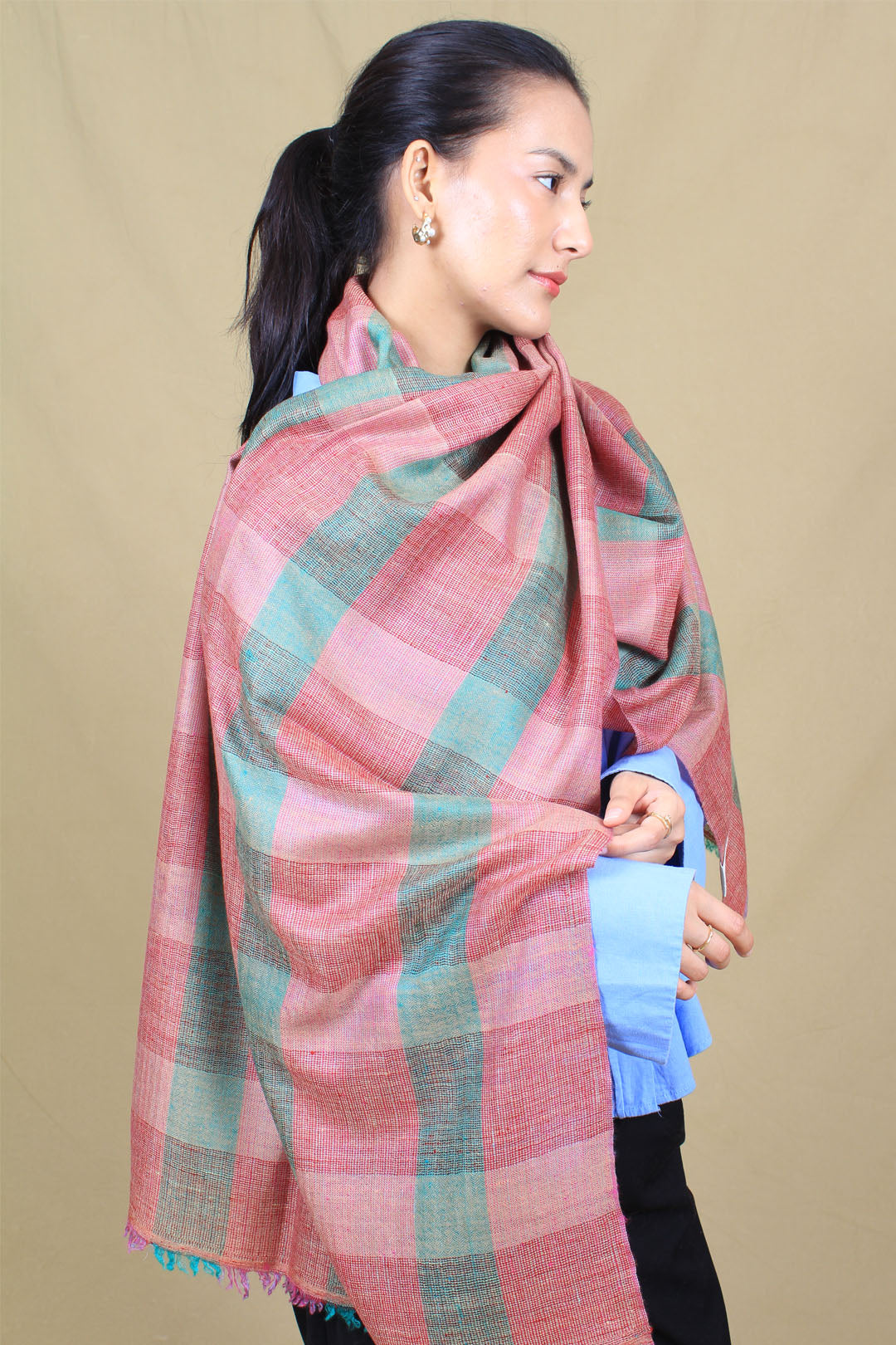 Isha Flamingo Box Weave Cashmere stole