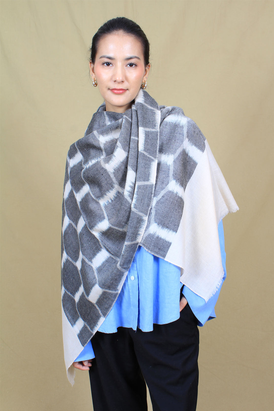 Paakhi Granite Honeycomb Ikat Dyed Stole