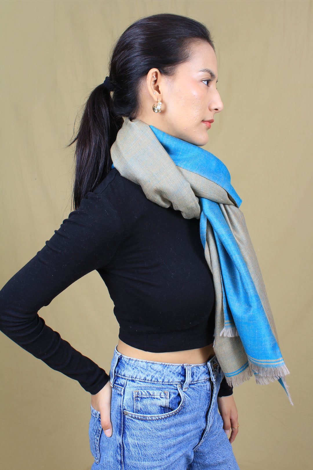 Rinzen Dual Colour Cashmere Stole